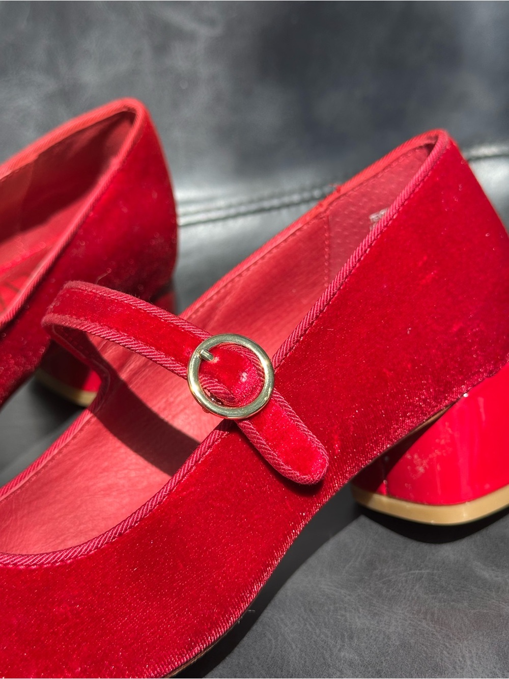 Deltan Red Velvet Mary Jane Block Heel Pumps 6.5 - Picture 6 of 7